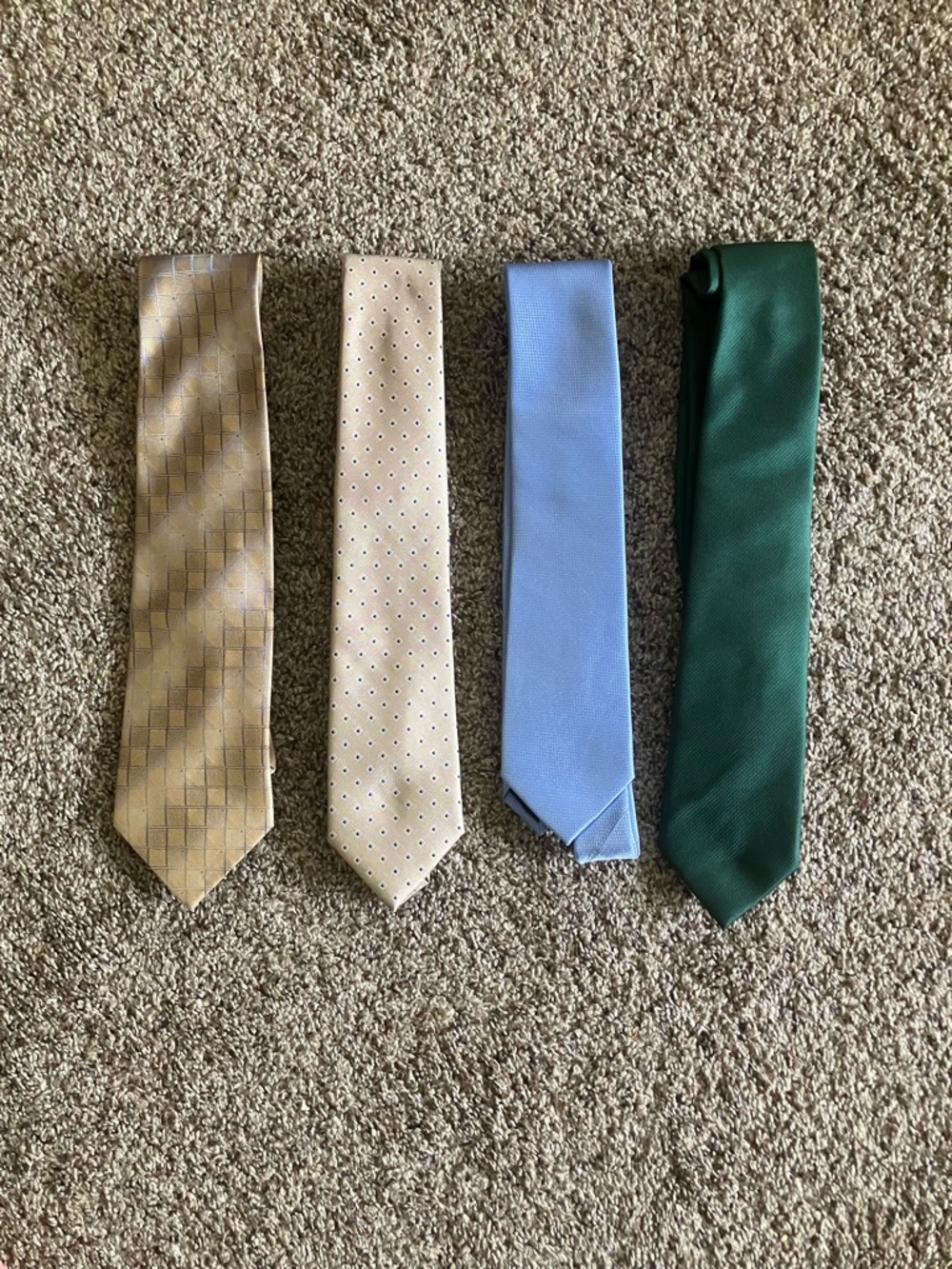 Set of 4 Men's Dress Ties